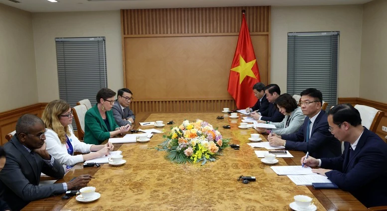 En la reunión. (Fuente: baochinhphu.vn)