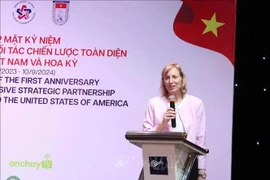 Susan Burns, cónsul general de EE.UU. en Ciudad Ho Chi Minh, habla en el evento. (Fuente: VNA)