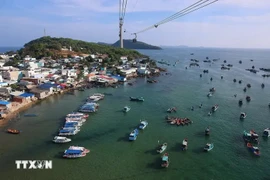 Aldea pesquera de Hon Thom, en Phu Quoc (Kien Giang) aplicará mecanismos y políticas preferenciales a la inversión extranjera y nacional para desarrollar la economía marina (Foto: VNA)