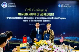 Universidades vietnamita y estadounidense sellan acuerdo de cooperación